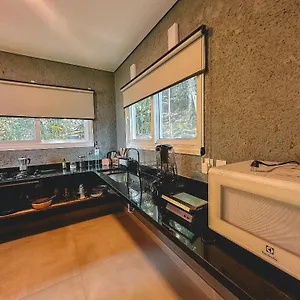 https://casa-de-campo-na-praia.santa-catarina-brasil.com